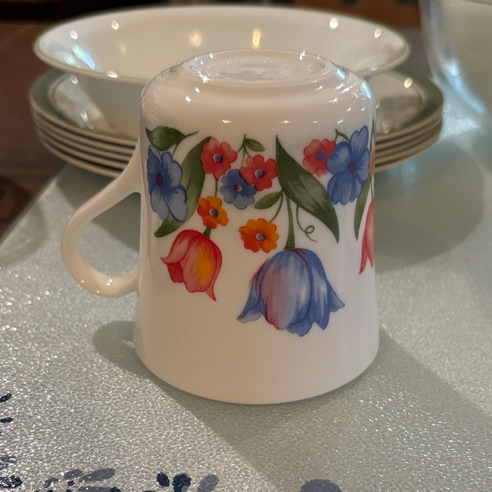Vintage Corning Fresh Cut Tulips Mug